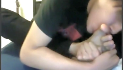 Sexy young chick gets her pussy pounded