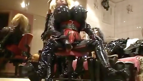 Married alexis squealer