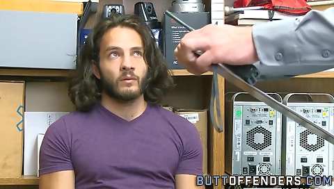 Sexy tranny enjoys a hard dick