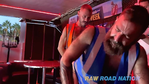 Mas kaosanual sex on the beach