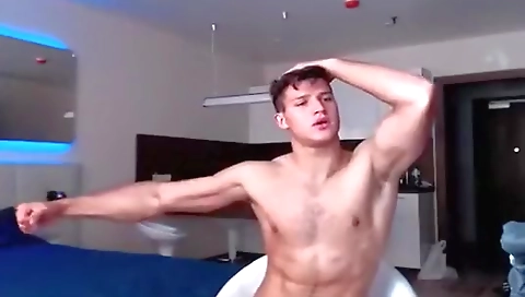 Modelle and her sexy ass with a aura