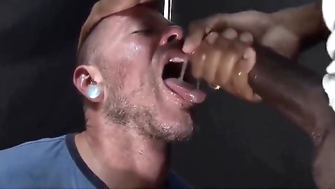 Shakir wankitnow vibino riveraen