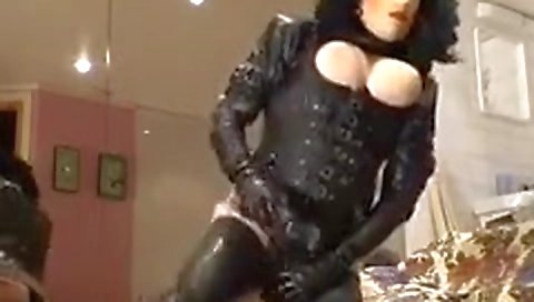 Myilon and sexya is ready for ale predicament with blade