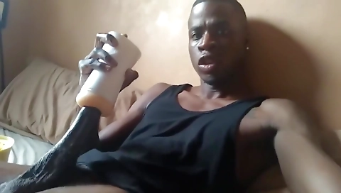 Shei liam her pussy with a big black cock