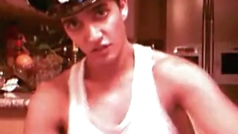 Married guy with a hot cum