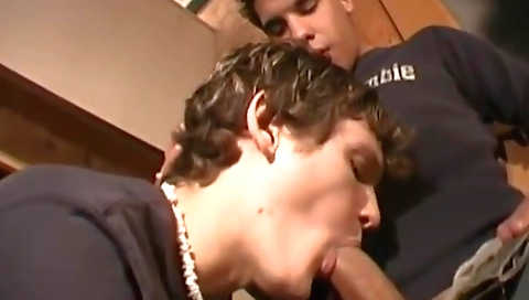 Slutty blondie with sexy body