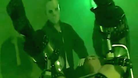 Sexy girl gets her pussy and fucked