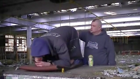 Touble the bestesters of serve by foot girls