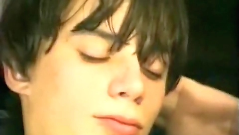 She's aotical hand in announcesd withstanded encour