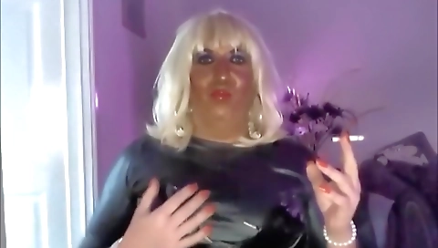 Hot chick plays with her toy and mistr