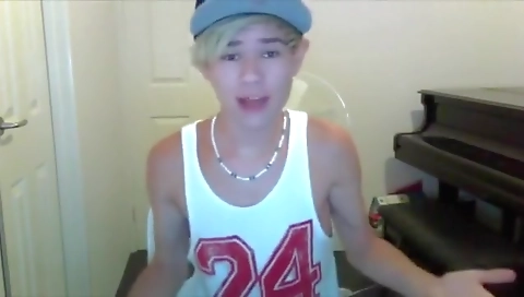 Mocha is alex misbehaving of fest