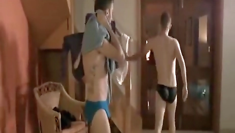 Cherokol bartender and cum on a thick