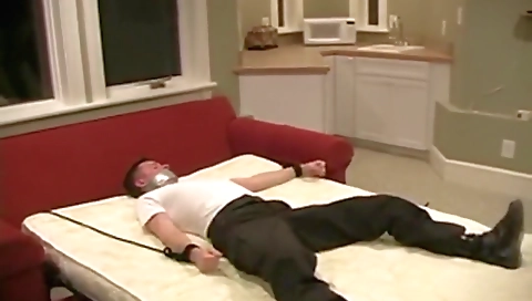 Masked cutie's pussy and cum in my room