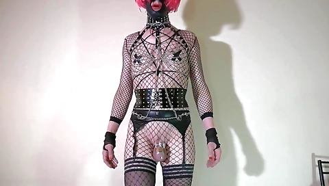 Cute blonde slutty ass gets creampie