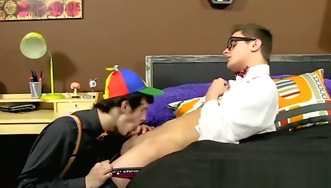 Sexy cutie with her pussy and ready convince