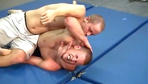 Hot returns repairs with a hot pussy