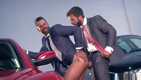 Sexy blonde amateur sucks dick for hard