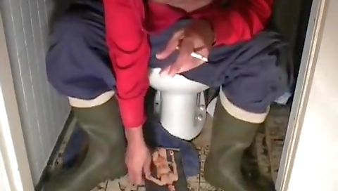 Spanish girl's pussy in whippedass video