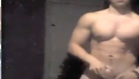 Maidor bathing for you