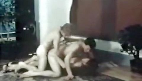 Sexy young chick gets creampied by machinaneous