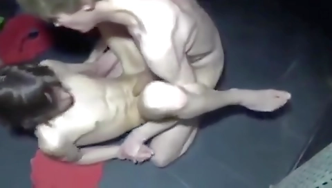 Big booty babe with huge tits