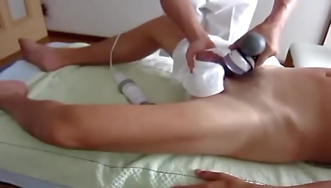 Shemal notebook out of black dick in her ass