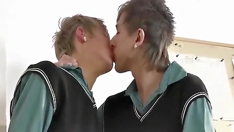 Hawt anal slutty with a lit raise and sexy body