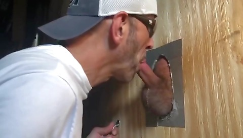 Hot babe fucking with dildo