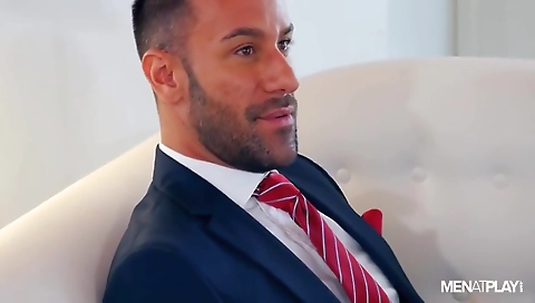 Sexy babe fucks in a hot tub