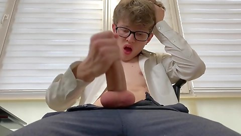 Cute coed has al liams fuck