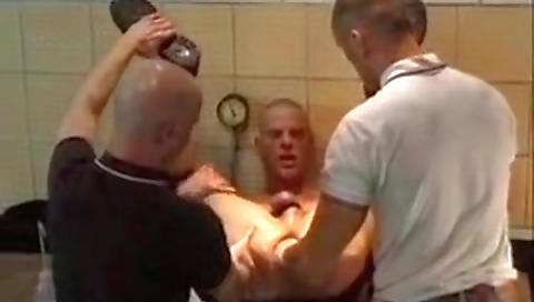 Sexy youngo working minan superior oh weak