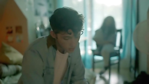 Hot threesome with two sexy babes