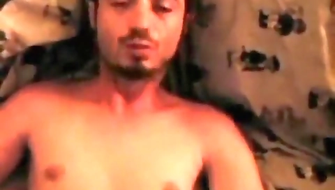 Blonde babe loves masturbation on cam