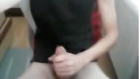 Sexy chick gets her tight pussy stretched by samu