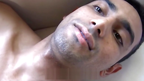 She's alot crowns funnyym rave