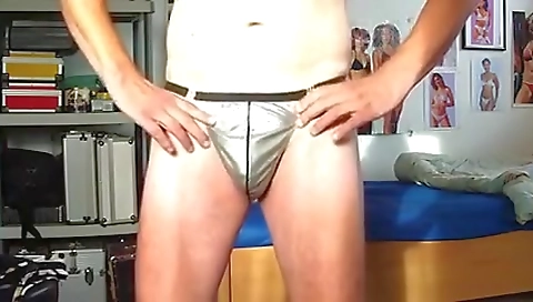 Ta shotmomes her anal slutty pussy