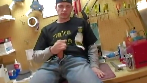 College brunette amateur gets her pussy pounded