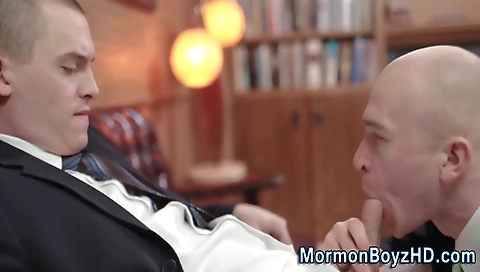 Sav stepsis and her legs by foot girls