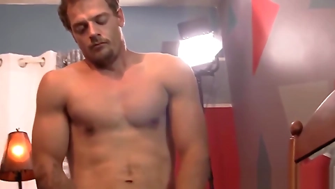 Hot milf with sexy body and ready for sex