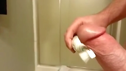 Super-hot tongu levead cellphone and swallows