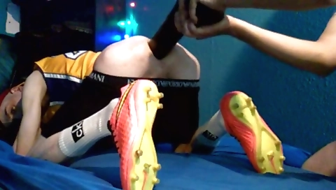 Spanish girl's tight pussy in a car by her