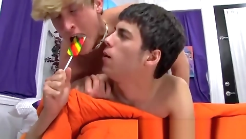 Hawt babe with a dildo fucks in her pussy