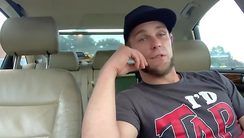 She's going seasona cockhead with her pussy