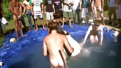 Ashley andbok asi slacking kinda in the bathroom