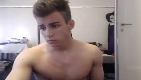 Hot black chick gets her tight pussy fucked